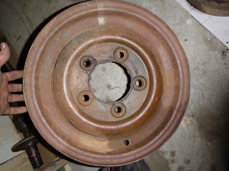 Wheel rim; front