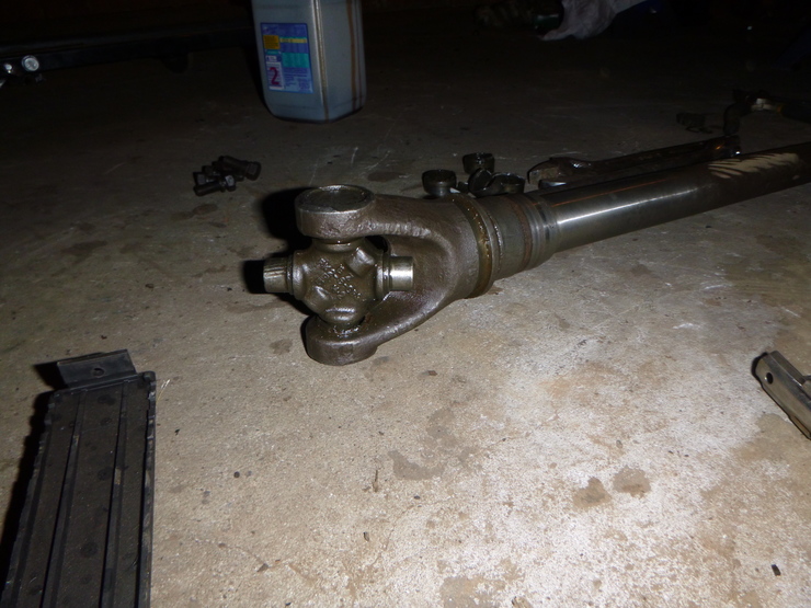 Universal joint still stuck in half shaft