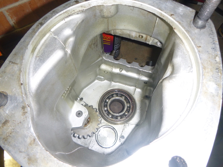 Inside of transmission case